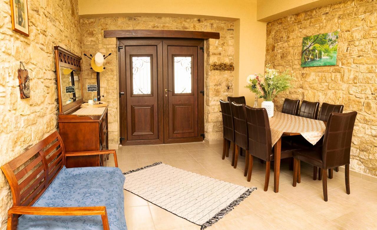 Salamiou Stone House Vila Pafos Exterior foto